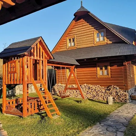 Family - Drevenica Lipa Chalet Zázrivá