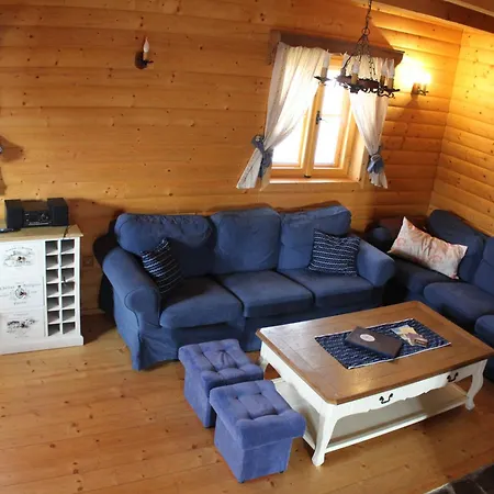 Family - Drevenica Lipa *