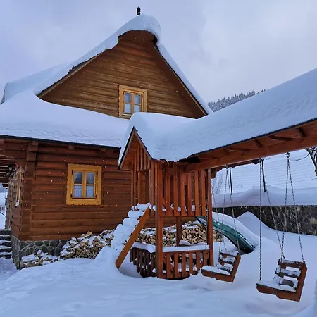 Family - Drevenica Lipa